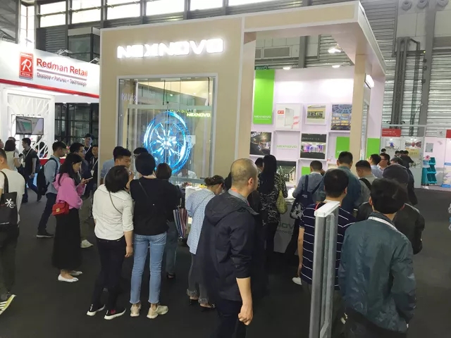 晶泓科技透明LED顯示屏爭艷C-star 2018上海國際零售展，取得理想效果完美落幕(圖8)
