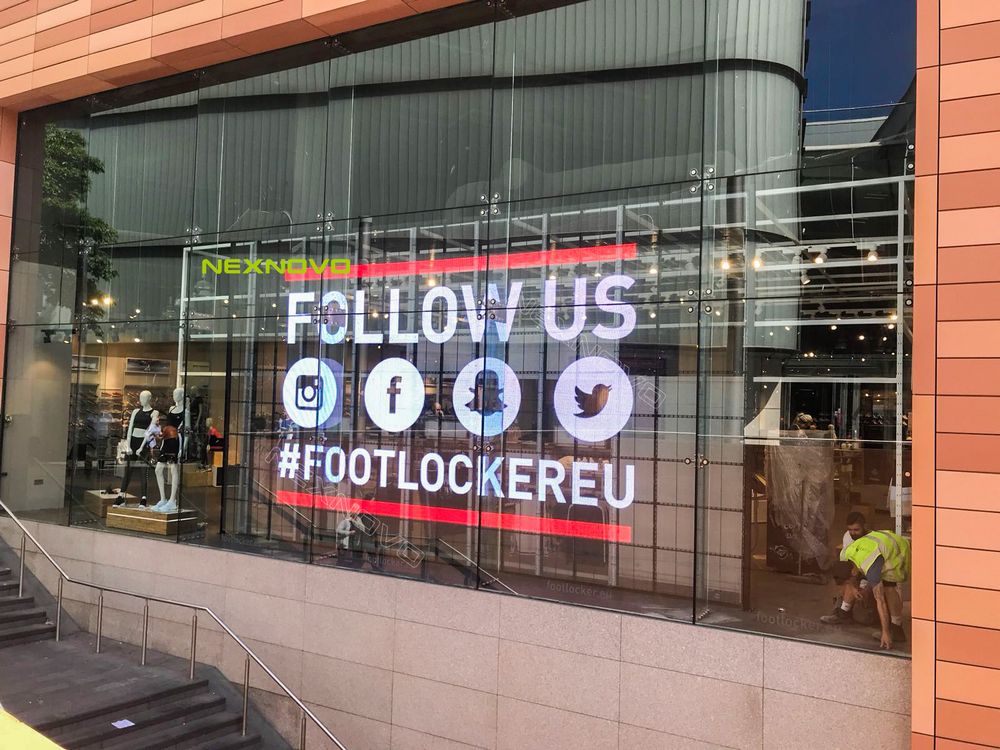 英國利物浦Foot Locker透明LED櫥窗顯示屏項目(圖4)